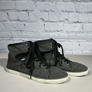 Vans Women’s Hadley lace up high top size 8